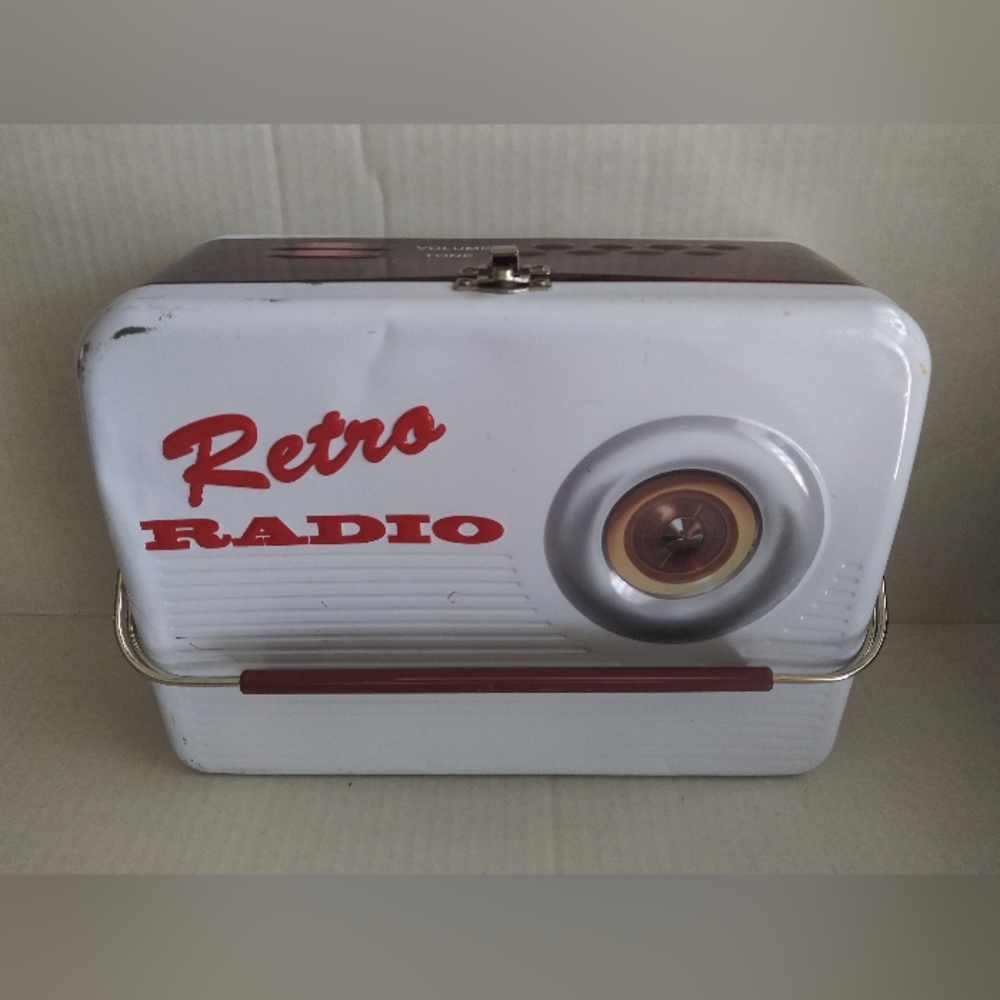 Retro Radio Tin Collectible Lunchbox By The Silver Crane Company - 10" × 7"